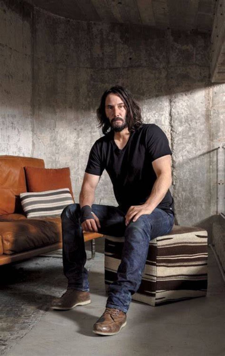 10+ Rare Photos Of Keanu Reeves From Before The World Fell In Love With Him