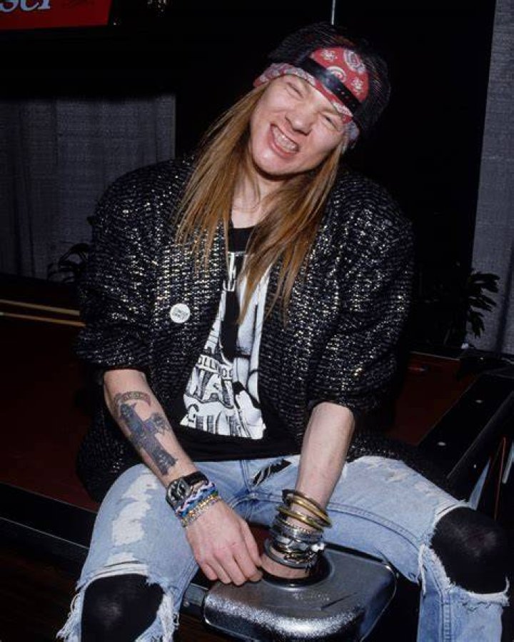 12 Things Axl Rose Actually Wore on Stage During the Use Your Illusion