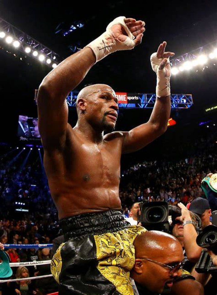 6. FLOYD MAYWEATHER JR. 32 million 20 Highest Paid Athletes ESPN
