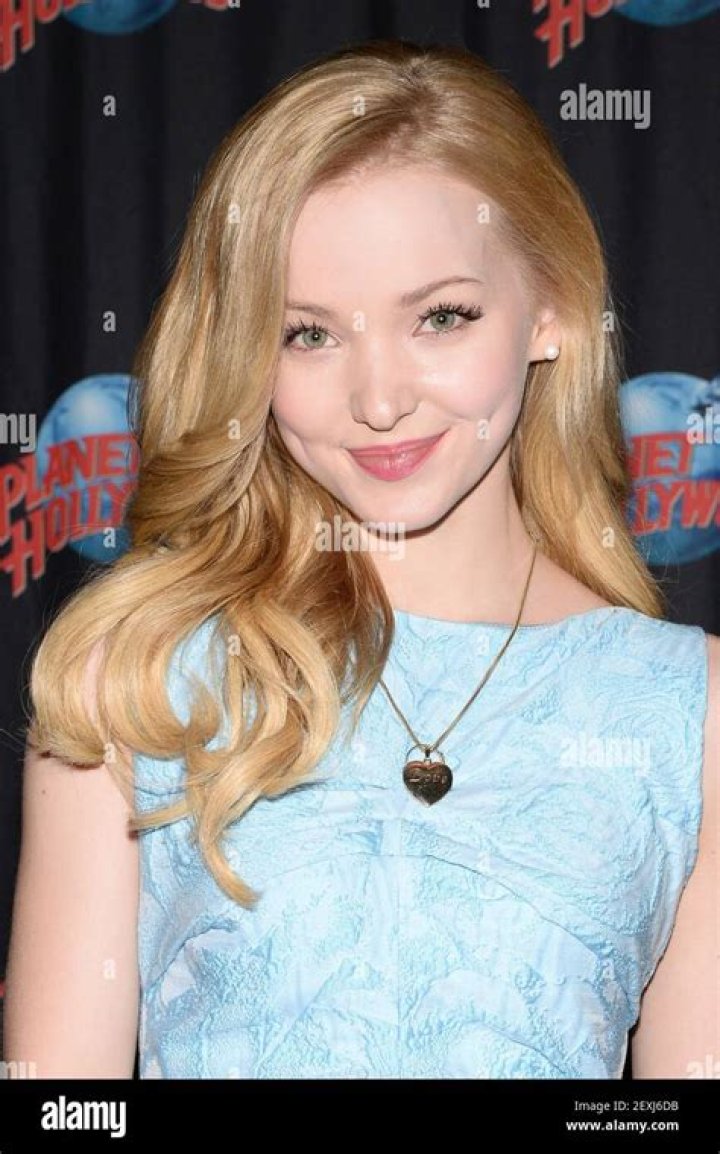 9 Times Dove Cameron and Thomas Doherty Were Instagram Couple Goals