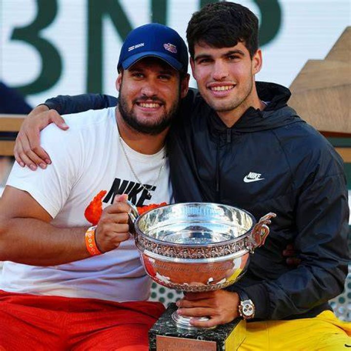 Álvaro, hermano mayor de Carlos Alcaraz, pasa a formar parte del equipo