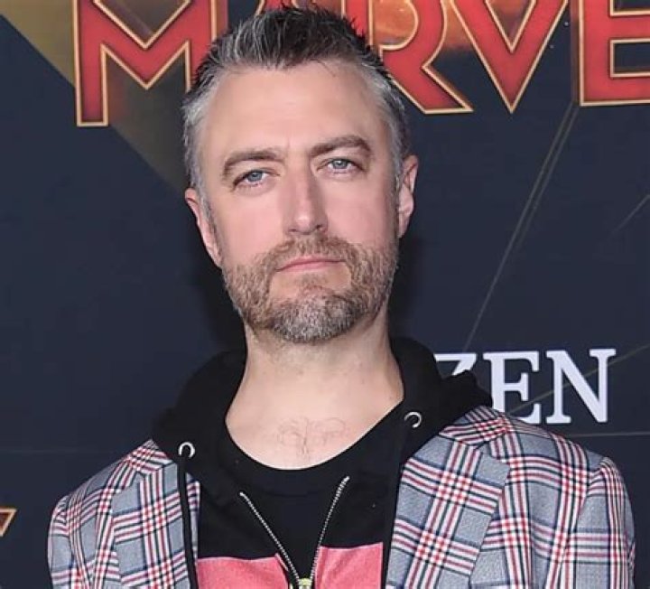 About Sean Gunn | Family And Net Worth