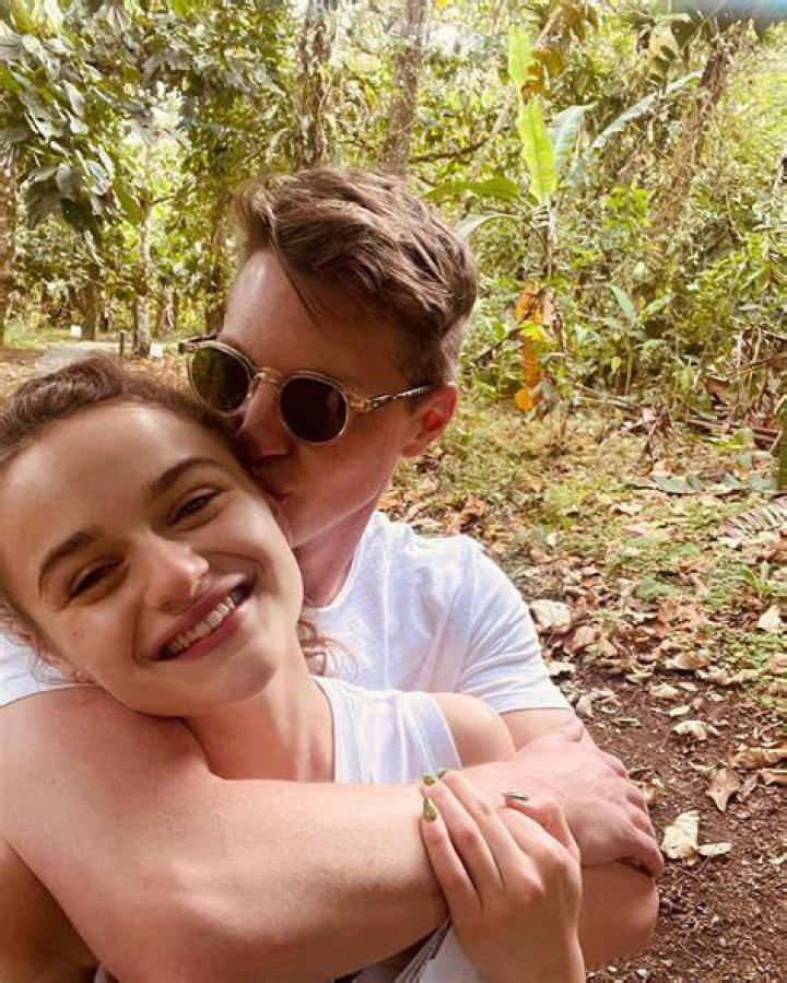Actress Joey King engaged to boyfriend Steven Piet