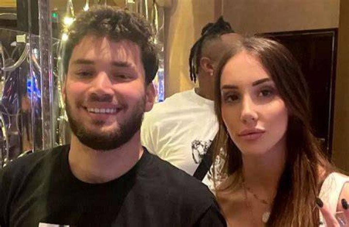 Adin Ross Sister, Parents, Wiki, Biography, Age, Height, Wife