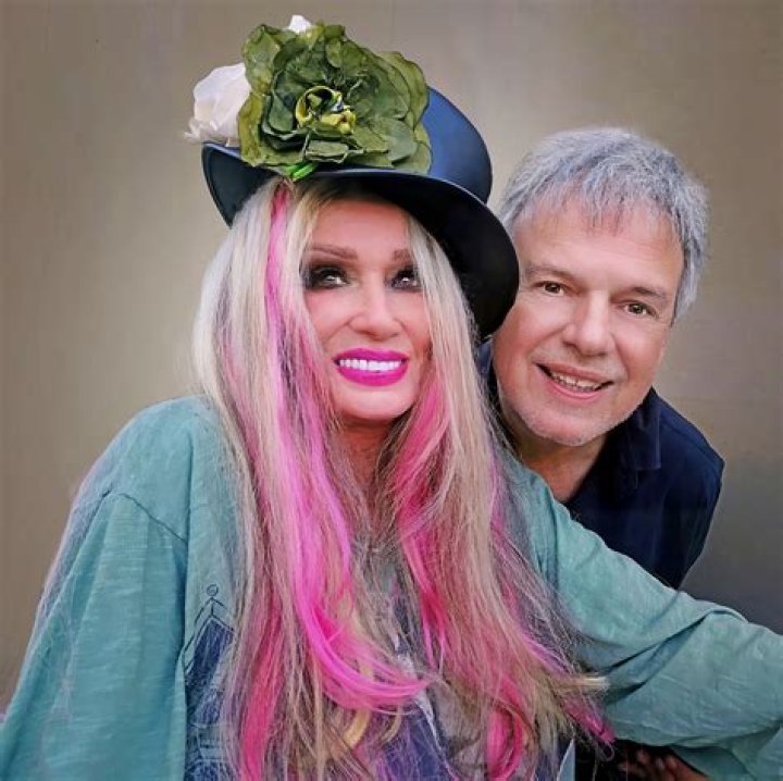 Alan Mercer's PROFILE March 2012 jones, Country music artists