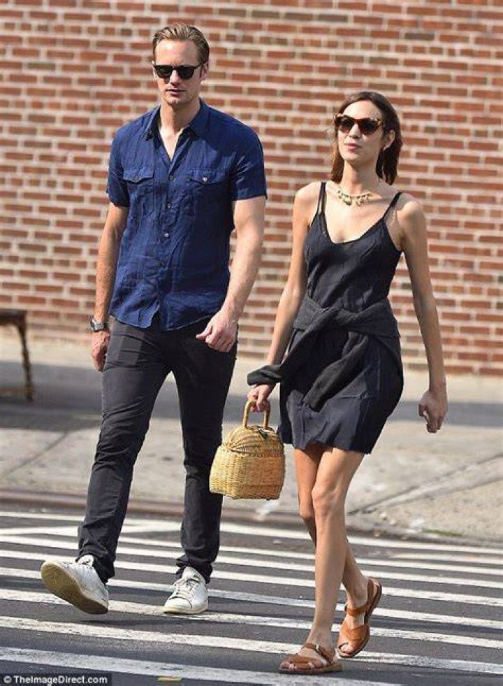 Alexa Chung enjoys date with boyfriend Alexander Skarsgard and his mum