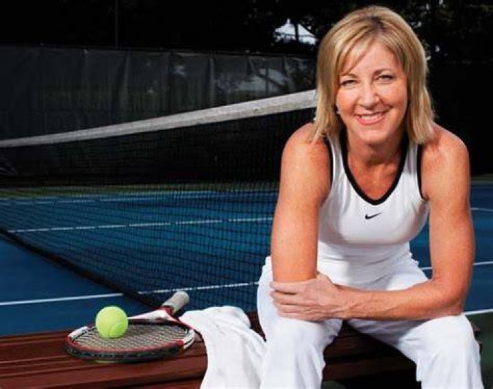American tennis player Chris Evert pictured with her husband, skier