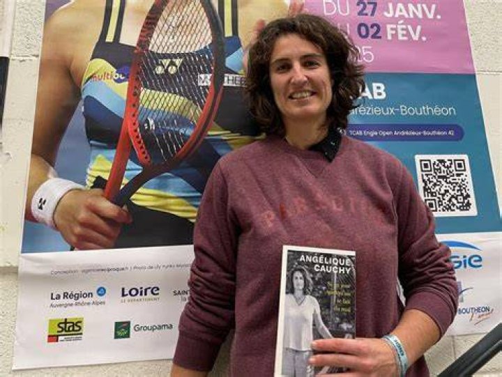 Ang&eacute;lique Cauchy Wikipedia, tennis, height, wiki, parents, biographie