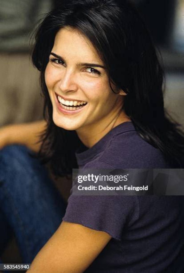 Angie Harmon's Feet Angie harmon, Boyfriend jeans, Fashion