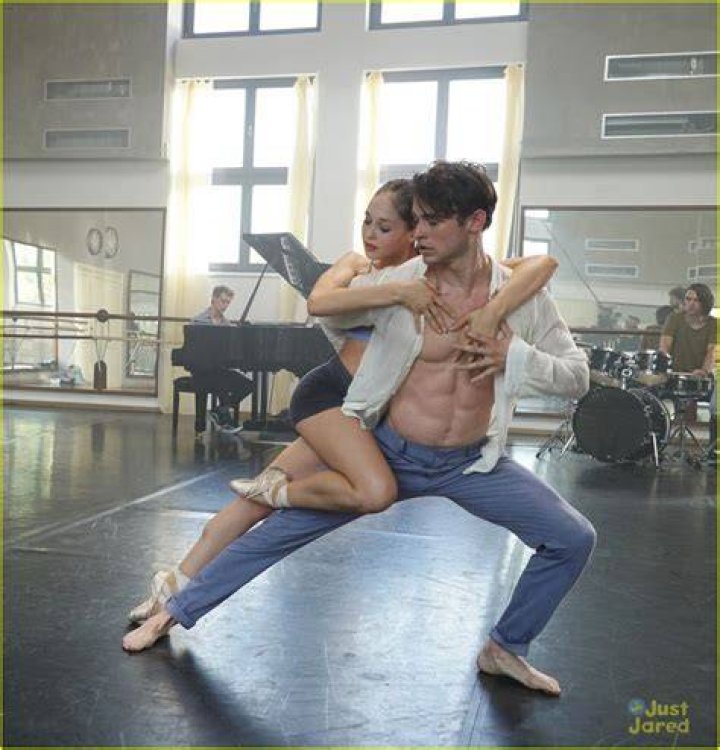 Are Juliet and Thomas Doherty siblings? Celebrity