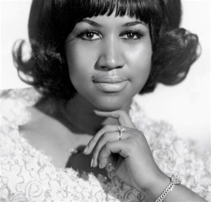 Aretha Franklin's Childhood Home Sells for 355k The Blast Breaking