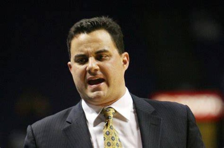 Arizona president defends coach Sean Miller after trial Sporting News