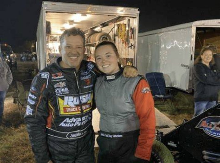 Ashlea Albertson, a Tony Stewart Racing driver, dead in 'road rage