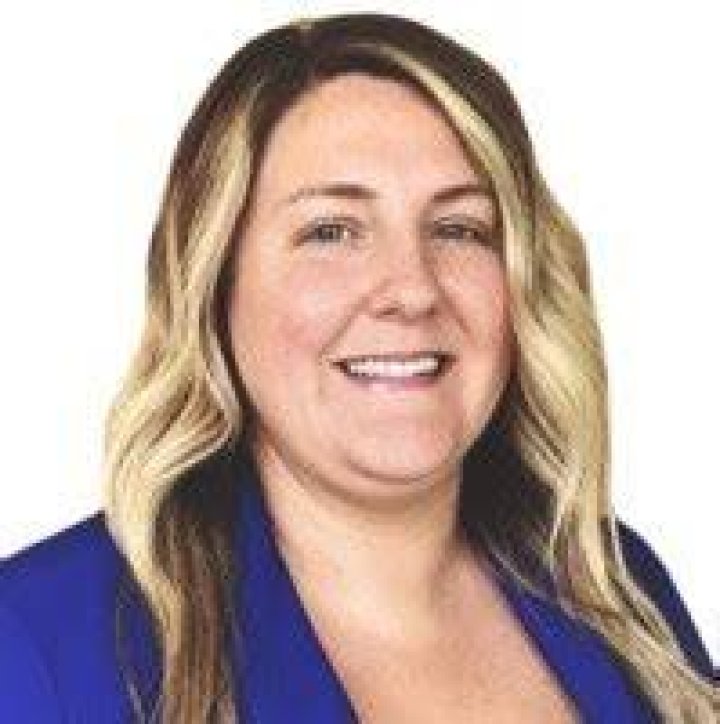 Ashley Sparks, CPA, CFE People on The Move Minneapolis / St. Paul