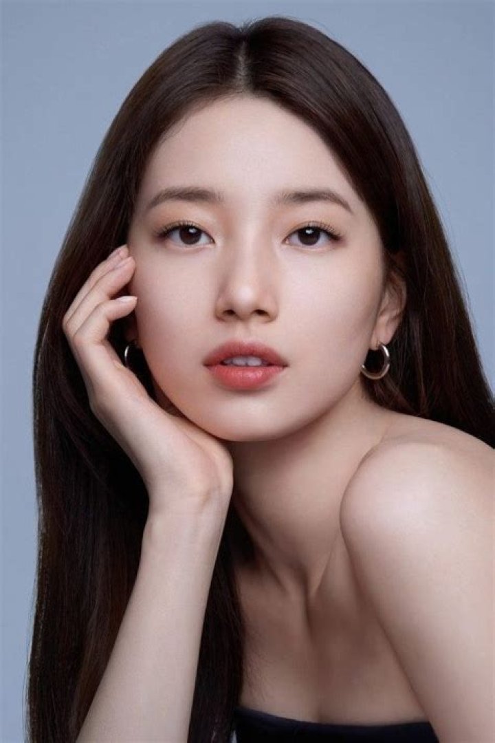 Bae Suzy Movies, Age & Biography