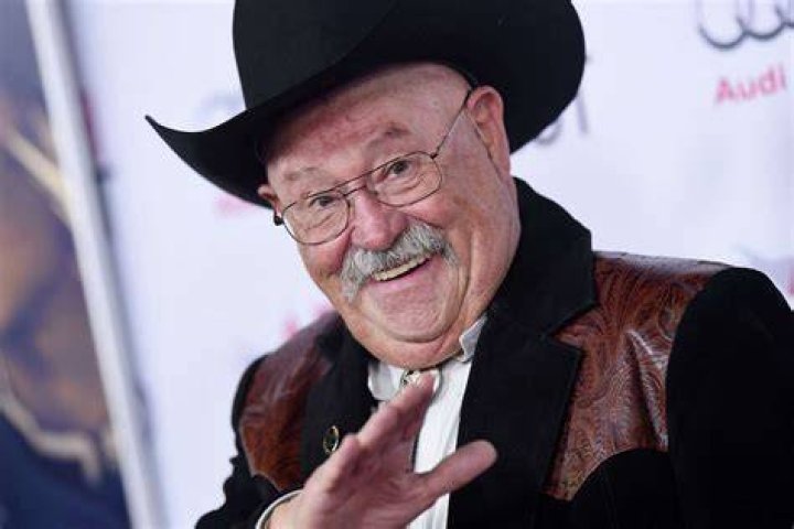Barry Corbin rebounds from oral cancer to do a oneman show in Fort Worth