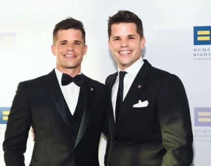 Bayard Carver- Meet Identical Twin Brothers, Max Carver and Charlie Carver