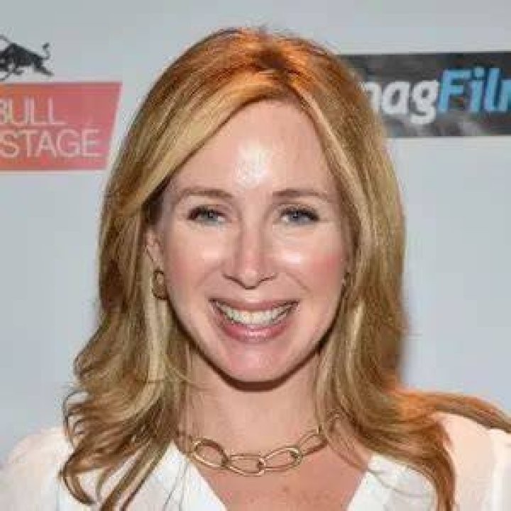 Becky Quick Salary, Net Worth, Husband, Wiki, Age, Height, Trivia