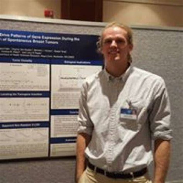 Ben WILLETT Luther College Biology