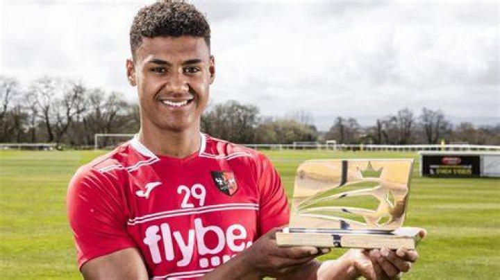 Biography Of Ollie Watkins [Age, Net Worth, Wife, Salary, Family