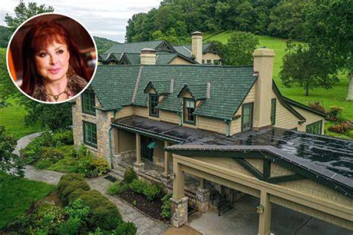 BlinkDash | Naomi Judd burial site