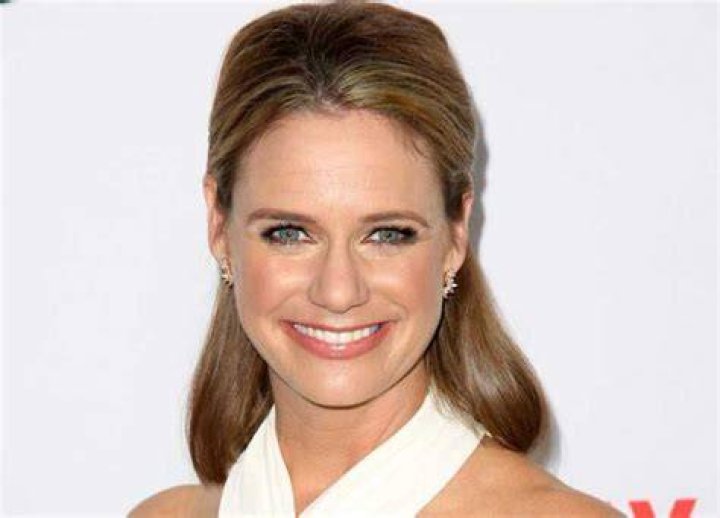 BlogPaper | Andrea Barber - Bio, Age, Net Worth, Height, Single, Nationality, Body Measurement, Career