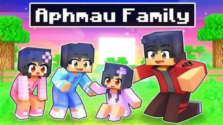 BlogPaper | Aphmau - Age, Family, Bio