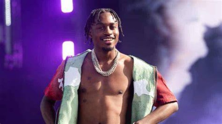 BlogPaper | Lil TJay - Bio, Age, Net Worth, Height, Single, Nationality, Body Measurement, Career