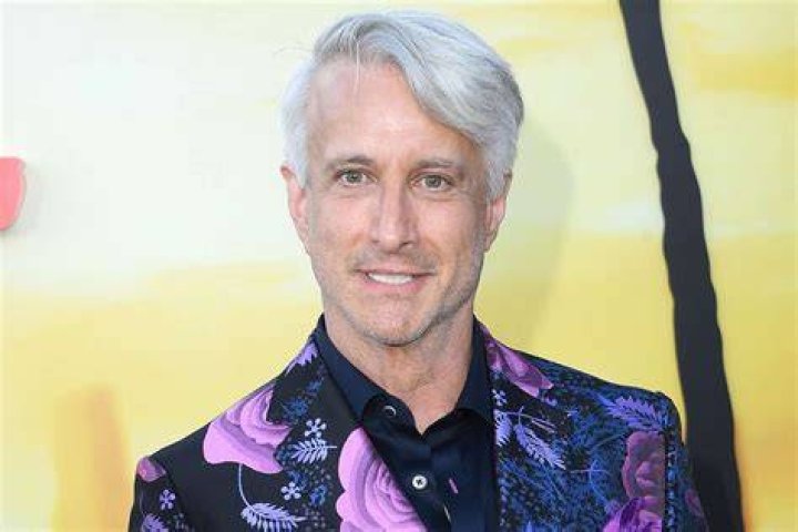 Bronson Pinchot and his “cousin” Mark LinnBaker, 1986 and 2017
