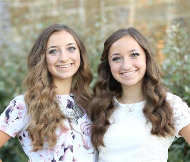 Brooklyn And Bailey Team With DigiTour To Take Their Music On The Road