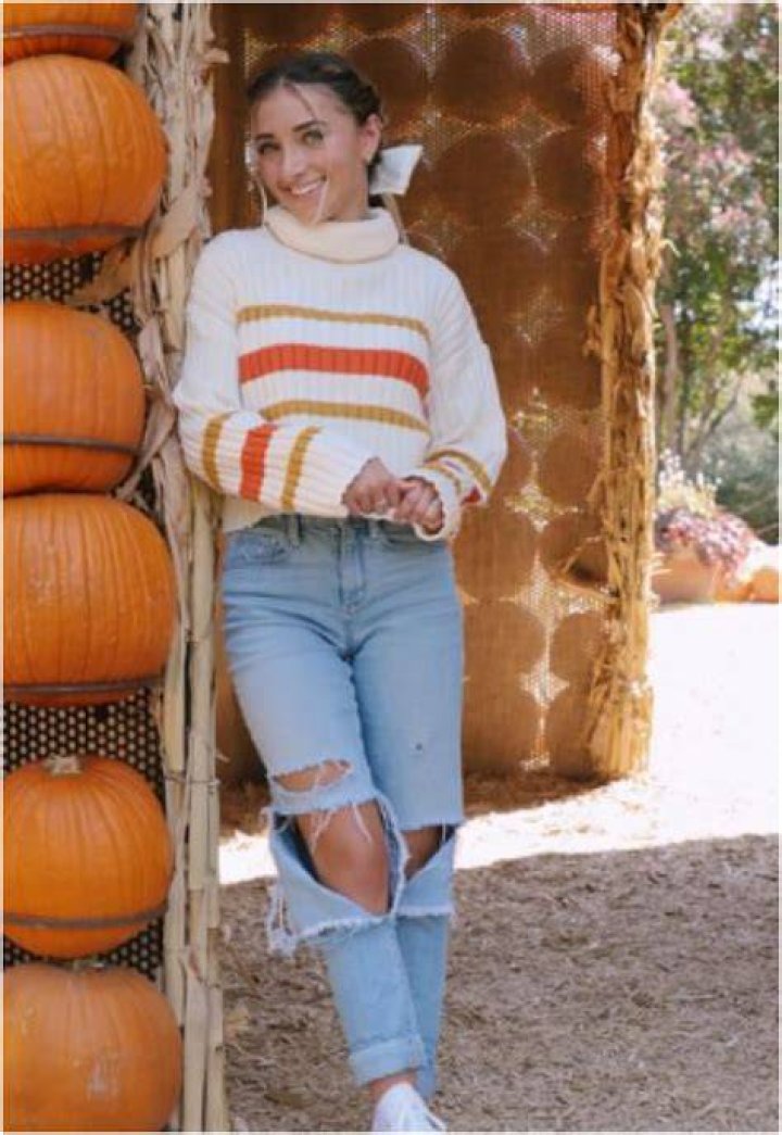 Brooklyn McKnight Age, Boyfriend, Height, Net Worth, Family, Career & More