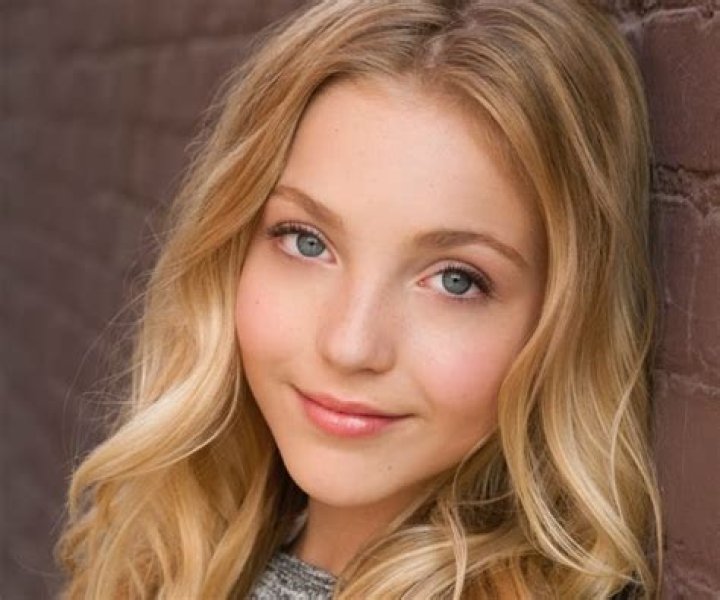 Brynn Rumfallo Biography Facts, Childhood, Family Life & Achievements