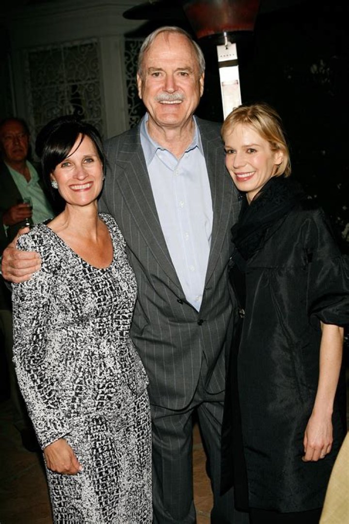 Camilla And Cynthia Cleese Reunite!