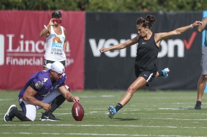 Carli Lloyd ‘seriously considering’ NFL offer to kick field goals