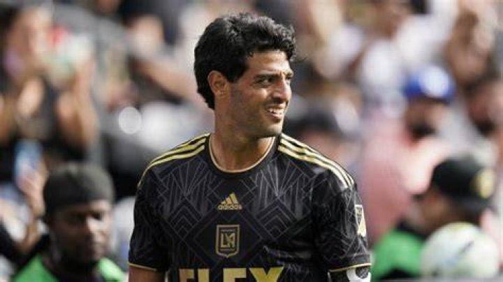 Carlos Vela Net Worth, Salary, Contract 2022, Wife, Height and Weight