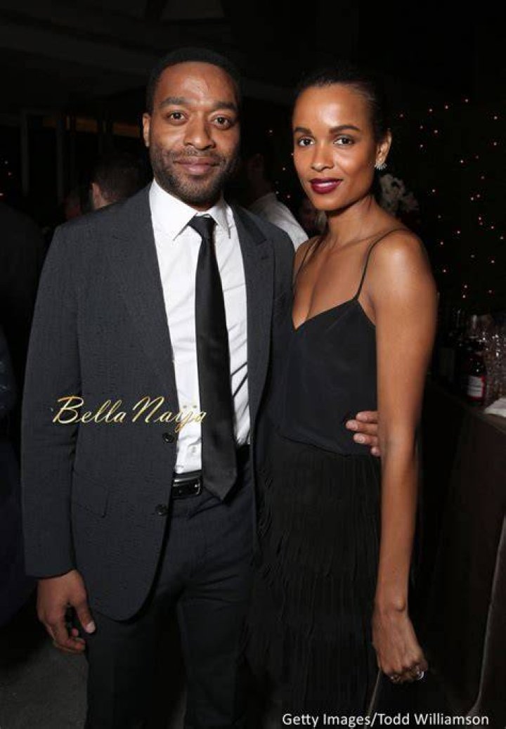 Chiwetel Ejiofor and Frances Aaternir enjoy courtside date night at