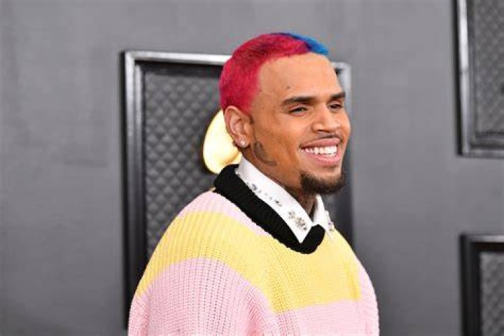 Chris Brown Shares Release Date And Cover Art For New Album, ‘Breezy