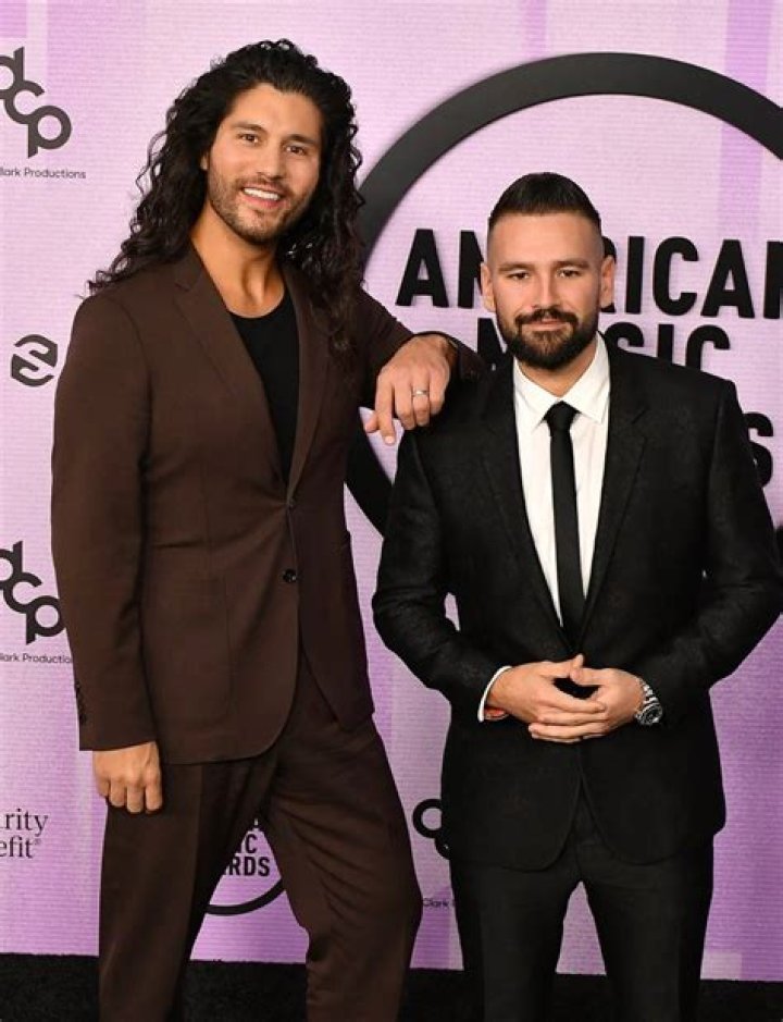 Dan + Shay's Height And Weight Revealed