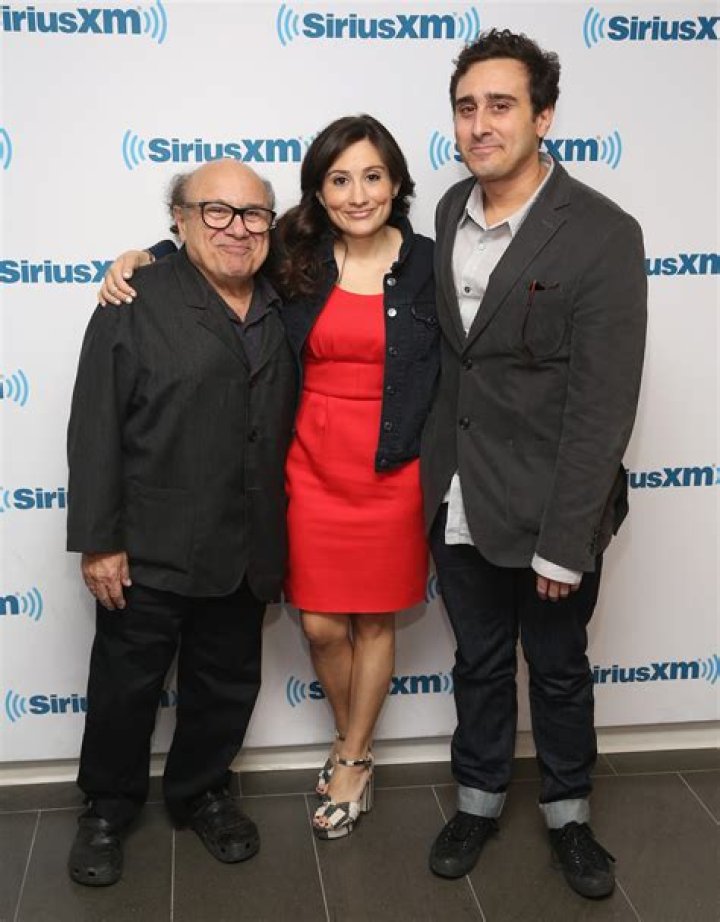 Danny DeVito Net Worth, Age, Height, Wife, Children |
