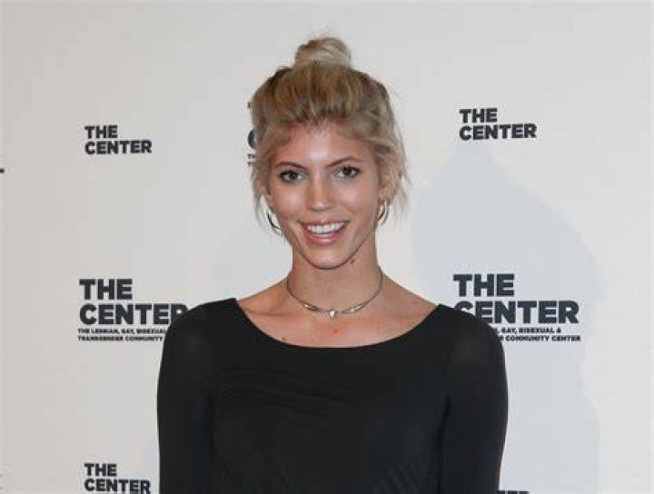 Devon Windsor Bio, Family, Career, Husband, Net Worth, Measurements