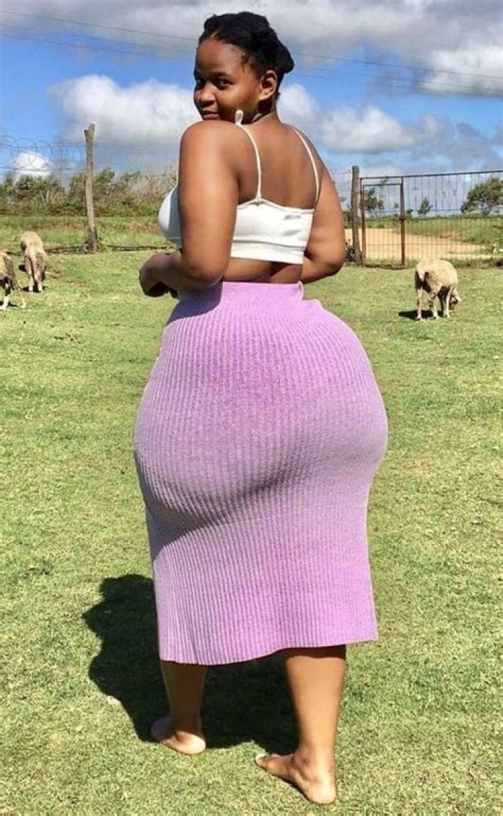Discover The Enchanting World Of Ebony Booty Models