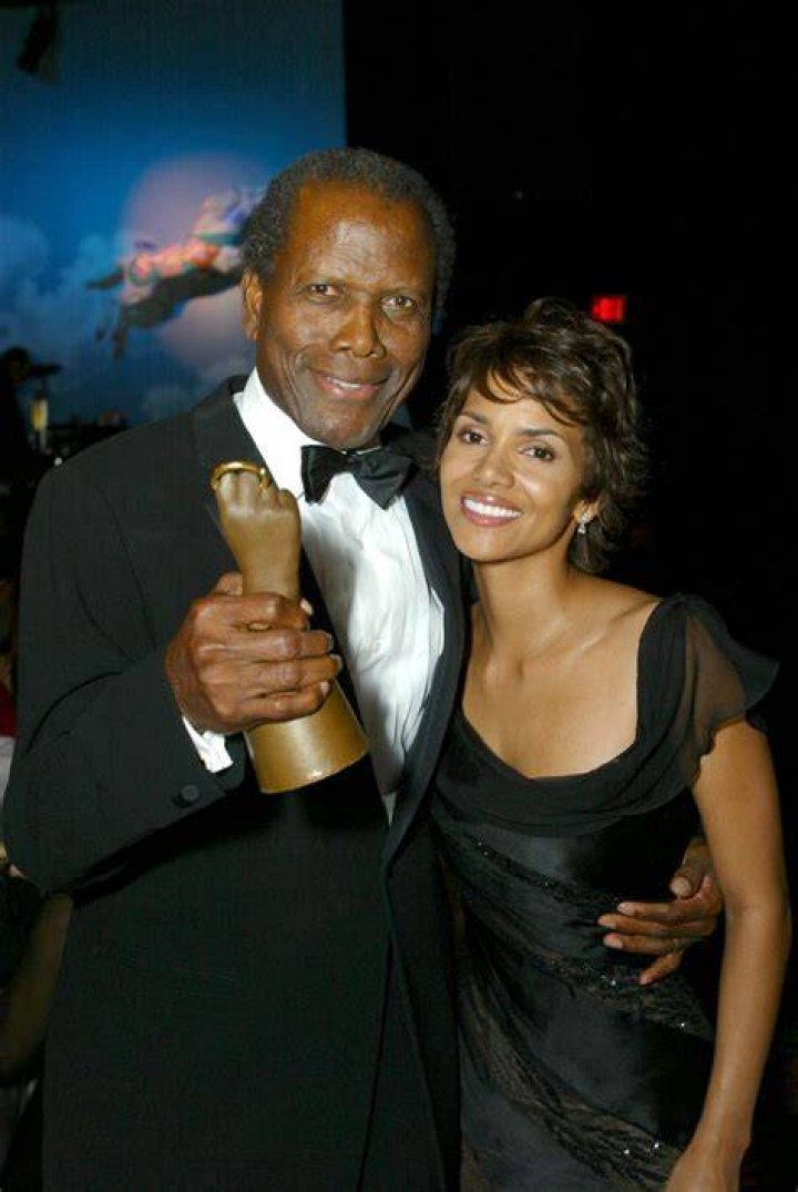 Discover The Parents Behind Halle Berry