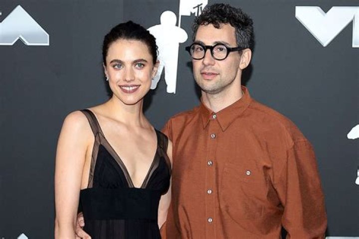 Discover The Secrets Behind Jack Antonoff And Margaret Qualley's Unconventional Love Story