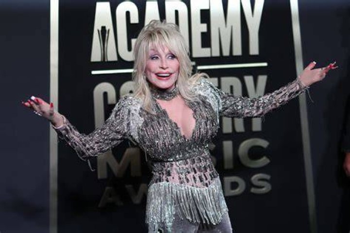 Dolly Parton clears up rumors she insured her breasts 'Not true' Fox