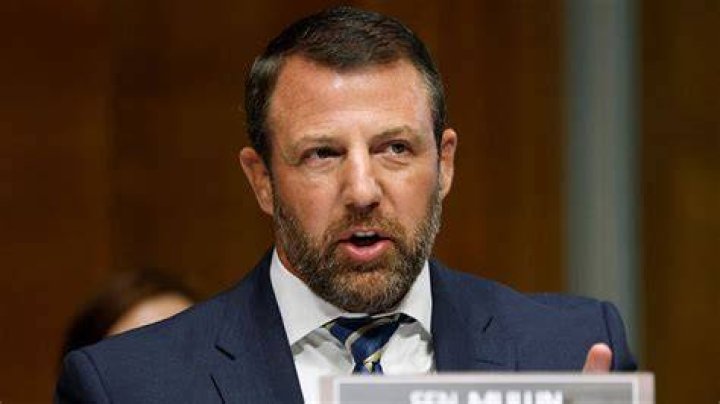 Dominic Rodgers Berita Markwayne Mullin Mma