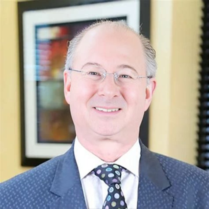 Dr Dean Kane Plastic Surgeon AND Artist deankaneart drdeankane