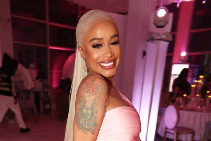 Dream Doll Shows off New Hair After A Big Chop To Help Fans Learn From