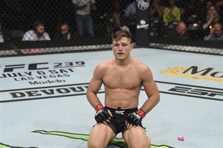Drew Dober Fights With a Smile, Previews UFC 263