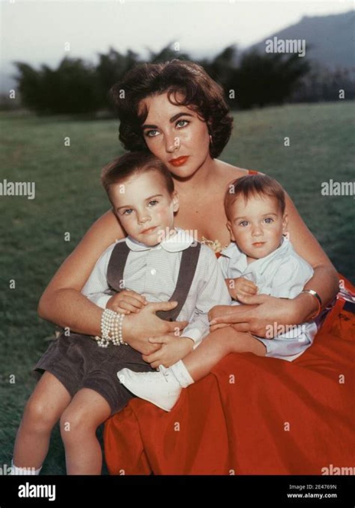 Elizabeth Taylor and son, Christopher Wilding, 1959 Elizabeth taylor