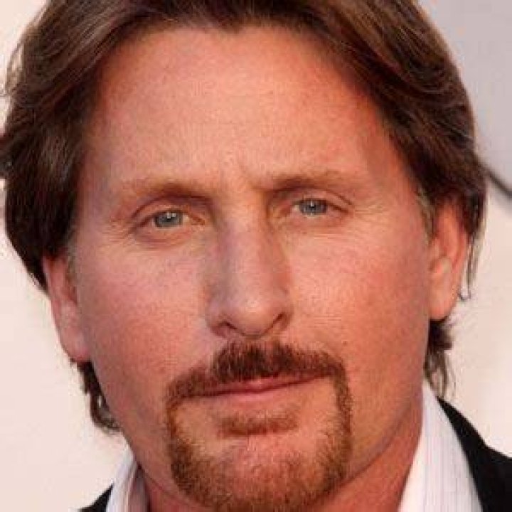 Emilio Estevez bio age, birthday, father, children, net worth Legit